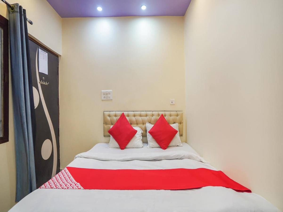 Oyo 75627 New Ankit Guest House Varanasi Exterior foto