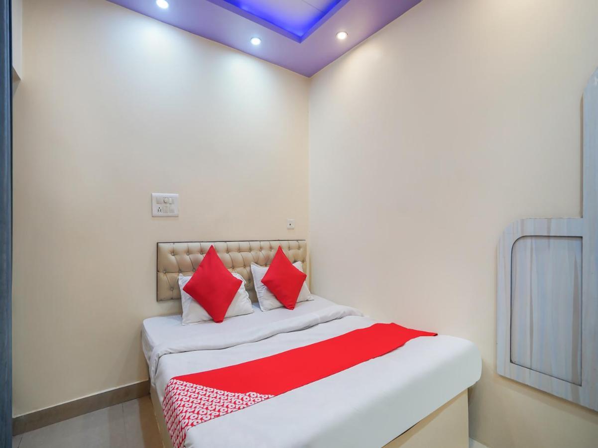 Oyo 75627 New Ankit Guest House Varanasi Exterior foto